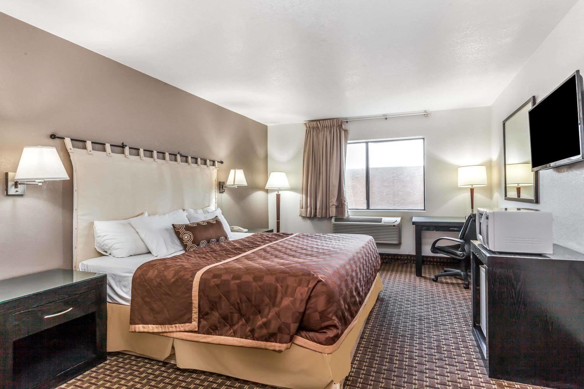 Econo Lodge Inn & Suites Williams - Grand Canyon Area Exterior foto